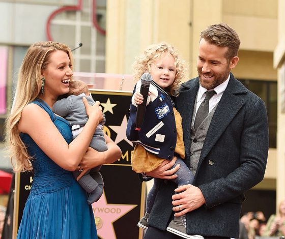 Видео дня: дебют дочки Райана Рейнольдса и Блейк Лайвли на концерте Тейлор Свифт