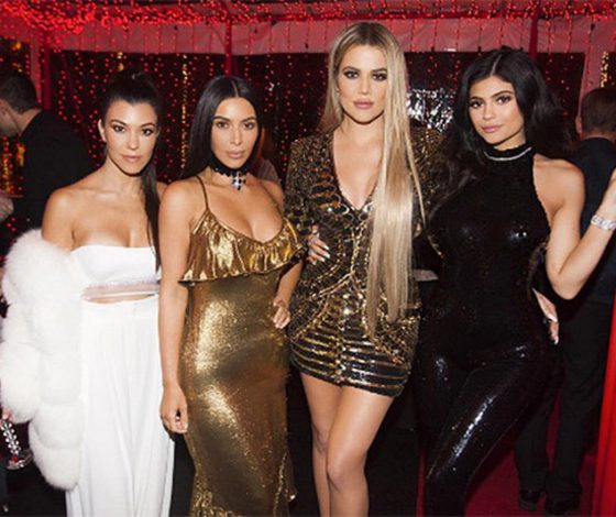 Любимые бьюти-средства в косметичке визажиста сестер Кардашьян-Дженнер