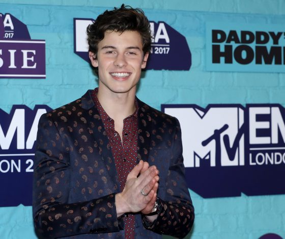 Шон Мендес получил премию MTV EMA за лучшую песню! Кто он такой?