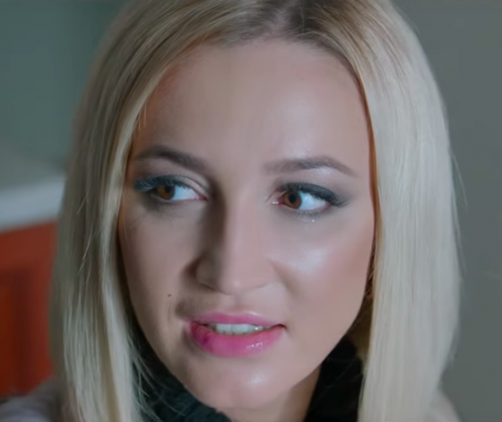 Ольга Бузова, Виктория Исакова и Инга Оболдина в клипе к саундтреку фильма «Жги»