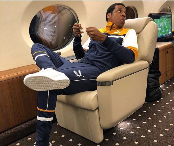 Бейонсе выложила фото Джей Зи из самолета. Куда они летят?