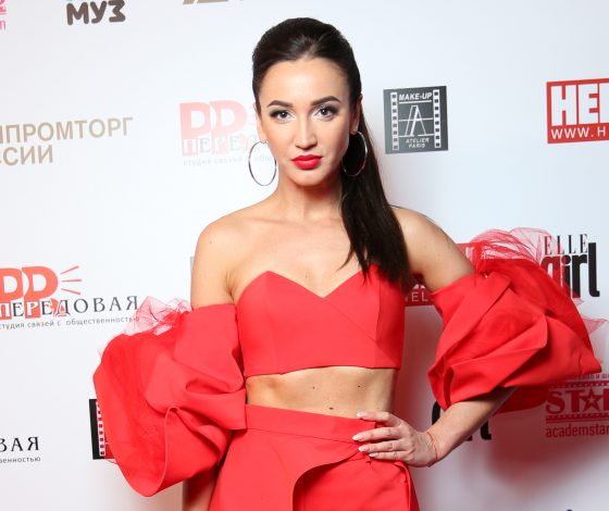 Ольга Бузова, Светлана Лобода и Тимати на премии Kinder Myз Awards