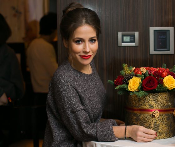 Юлия Барановская, Андрей Малахов и Алина Крюкова на презентации Instagram-проекта Ageless Club