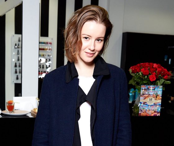 Ирина Старшенбаум, Анна Шульгина, Настя Задорожная и Влад Топалов на открытии Sun&City