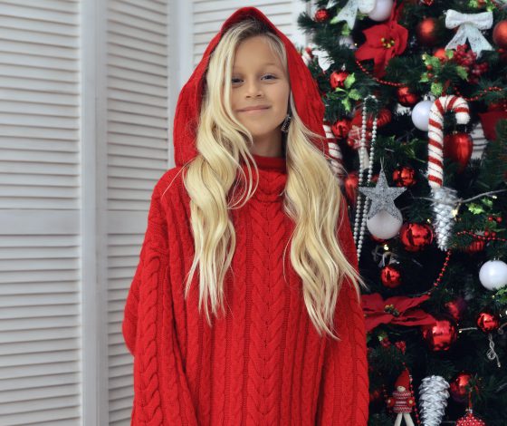 Белла Потемкина выпускает новогоднюю коллекцию одежды! Ее восьмилетняя дочь примеряет первой!