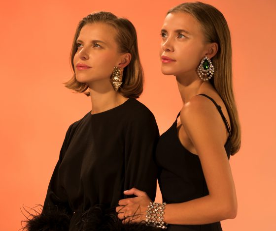 Новый год можно встретить не только в платье: варианты красивых нарядов от 12Storeez