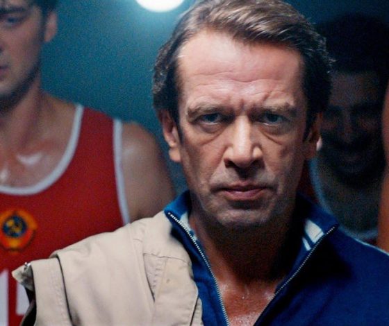 Подними настроение перед Новым годом! В прокате «Движение вверх»