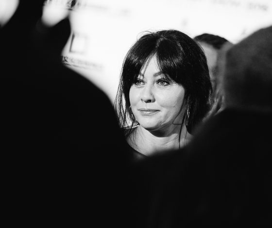 «Маме будет тяжело»: больная раком Шеннен Доэрти раздает свои вещи