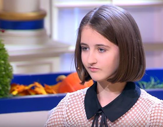 Скандал: 12-летняя девочка обвиняет ТВ в унижении людей. При чем тут «Давай поженимся»?