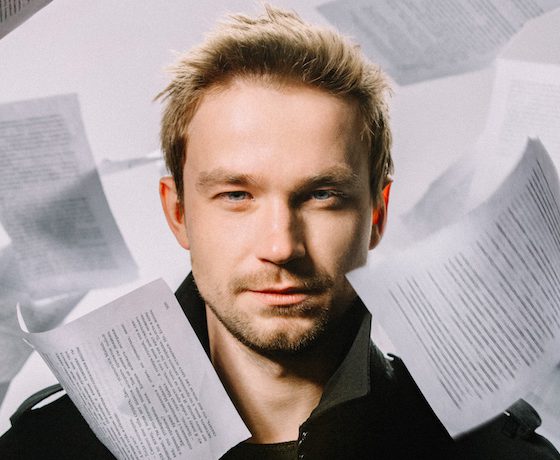 Актер Александр Петров представляет свою первую книгу. О любви