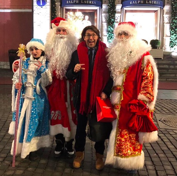 Андрей Малахов и сразу два Деда Мороза