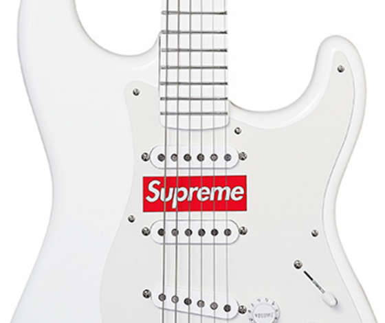 Топ-3 очень странных предмета в еженедельном дропе Supreme