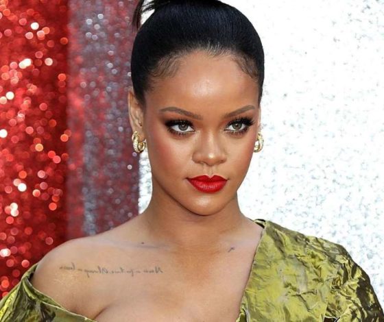 Все ждали альбом от Рианны, а она выпустит кулинарную книгу