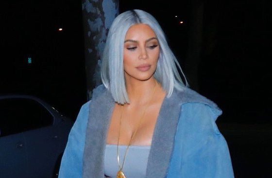 Все оттенки синего. Новый выход сестер Кардашьян