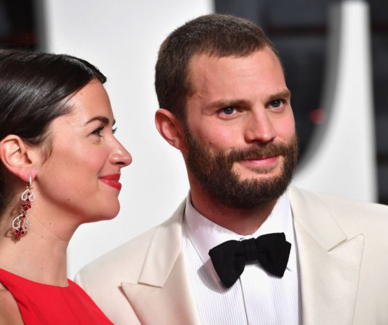 Редкие кадры: Джейми Дорнан с женой