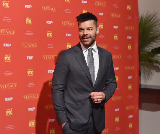 Рики Мартин довел до слез журналистку. Но плакала она от счастья