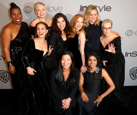 За сколько продадут платья с «Золотого глобуса»?