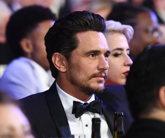 Первое появление Джеймса Франко после секс-скандала: его продолжают обвинять, а он делает вид, что ни при чем