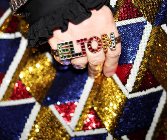 Серьги Бейонсе, браслеты Элтона Джона и другие крутые украшения на красной дорожке «Грэмми-2018»