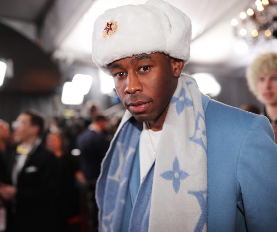 Это любовь: Tyler, the Creator в ушанке с серпом и молотом и с леопардовой головой!