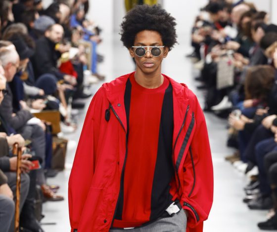 Чего только не было: шубы, кожаные брюки и другие лучшие образы показов мужской Недели моды