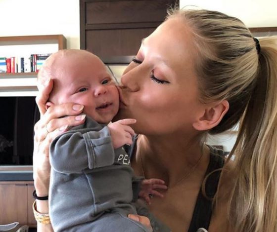 Минутка мимими: Анна Курникова показала видео с дочкой