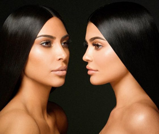 Кайли Дженнер и Ким Кардашьян в белье. Голосуй, кто круче!