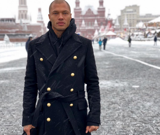 Что «самый красивый преступник» Джереми Микс делает в Москве? Мы знаем!