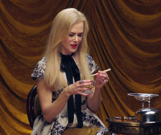 И даже не поморщилась! Смотри видео, как Николь Кидман ест жуков