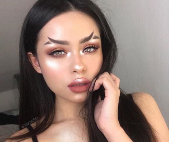 Новый бьюти-тренд: брови с хвостами