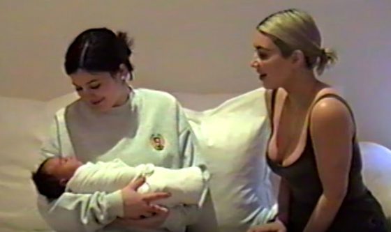 Ким Кардашьян показала новорожденную дочь!