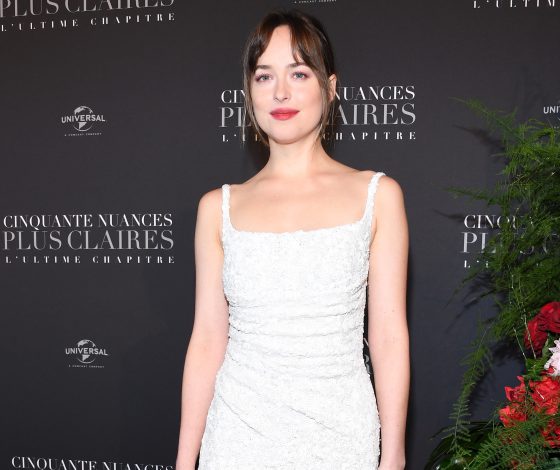 В чем Дакота Джонсон пришла на премьеру своего фильма и кто из русских был на ней?