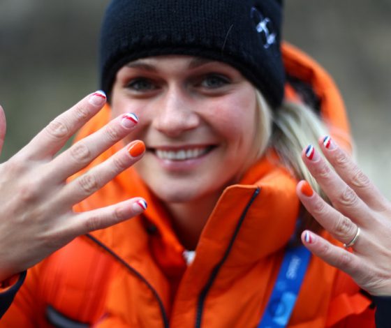 Олимпийцы задают тренды: как тебе ногти с национальным флагом?