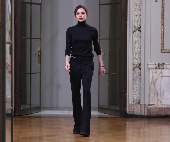 Виктория Бекхэм представила юбилейную коллекцию: на показе была вся семья