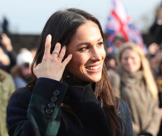 Новый выход Меган Маркл. Сколько стоит пальто невесты принца Гарри?