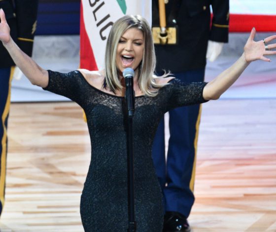 Ферги извинилась за «самое ужасное выступление в истории»