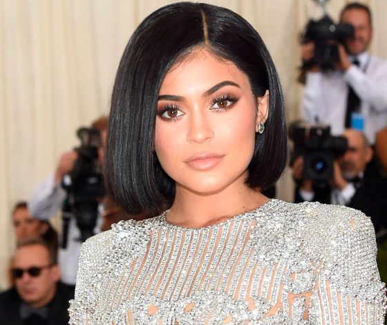 Кайли Дженнер на обложке Forbes. Во сколько оценивается состояние телезвезды?