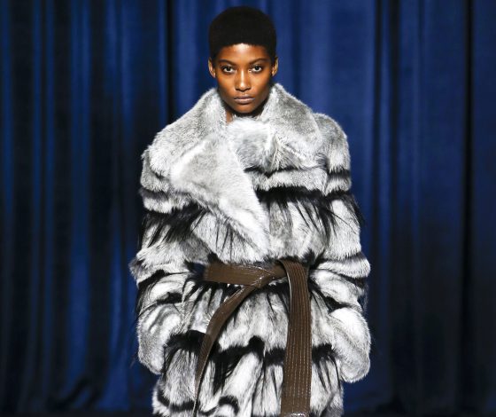 Смотри показ Givenchy здесь!