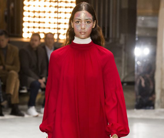 Смотри показ Giambattista Valli здесь!