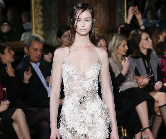 Смотри показ Valentin Yudashkin здесь!