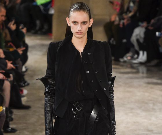 Смотри показ Ann Demeulemeester здесь!
