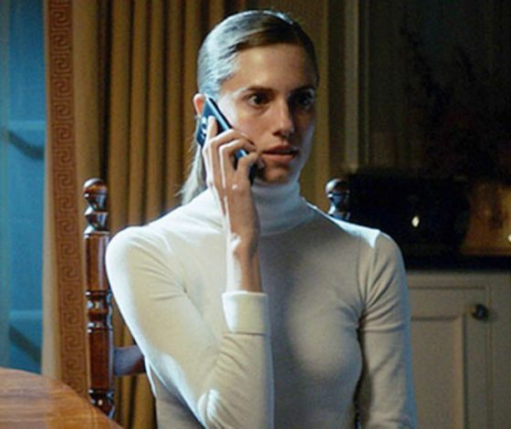 Хотим все! Белая водолазка из «Прочь» и другие модные вещи из главных фильмов этого года