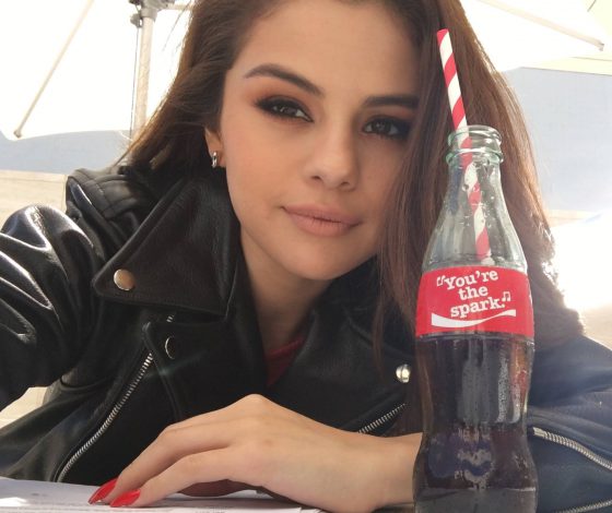 Instagram-рейтинг: Селена Гомес и еще 9 самых популярных звезд в Сети