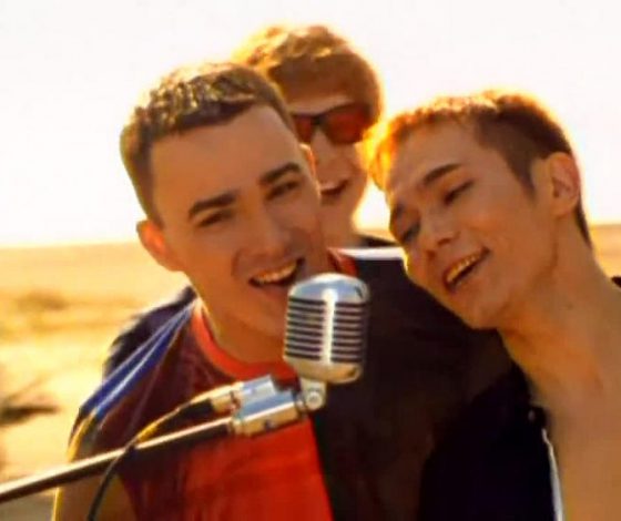 В день рождения темненького из «Иванушек»: 10 самых популярных певцов 90-х. Где они сейчас?