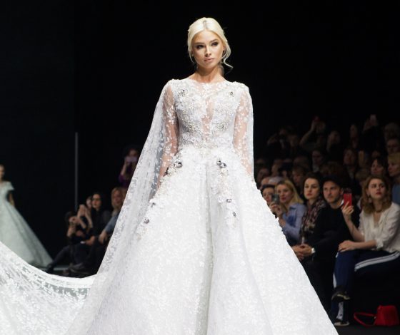 Алена Шишкова, Анна Седокова и Мария Кожевникова на показе Humariff