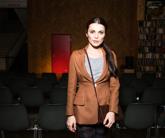 Сати Казанова, Катерина Шпица и Максим Виторган на премьере фильма «Тебя никогда здесь не было»