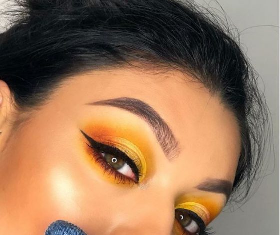 Как минимум странно: желтый макияж. Решишься на такой?