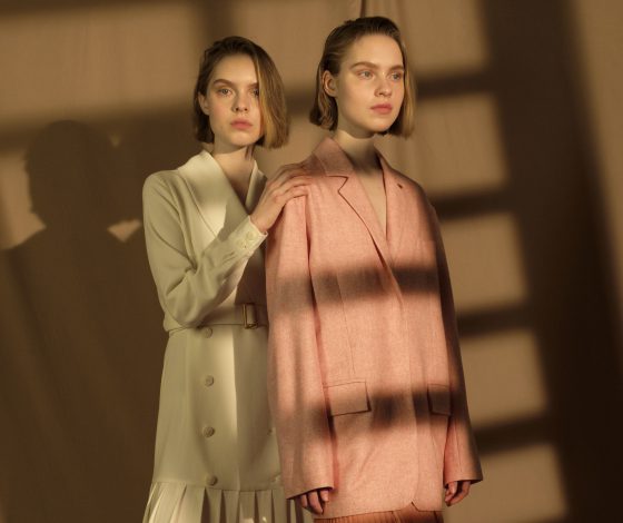 Комбинезоны, тренчи и юбки плиссе в мартовской коллекции 12Storeez