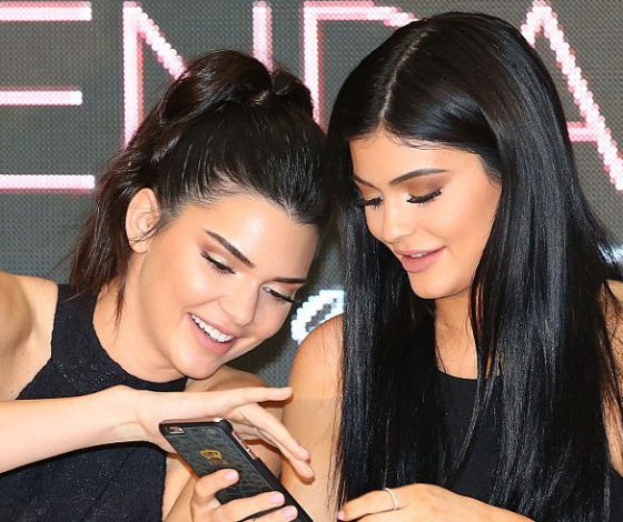 Топ-5 Telegram-каналов месяца: лучшие видео, феминизм, похудение и не только