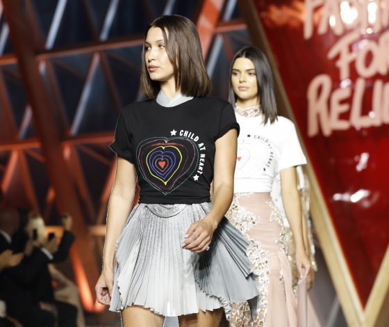 Бикини прочь! Белла Хадид и Кендалл Дженнер топлесс!